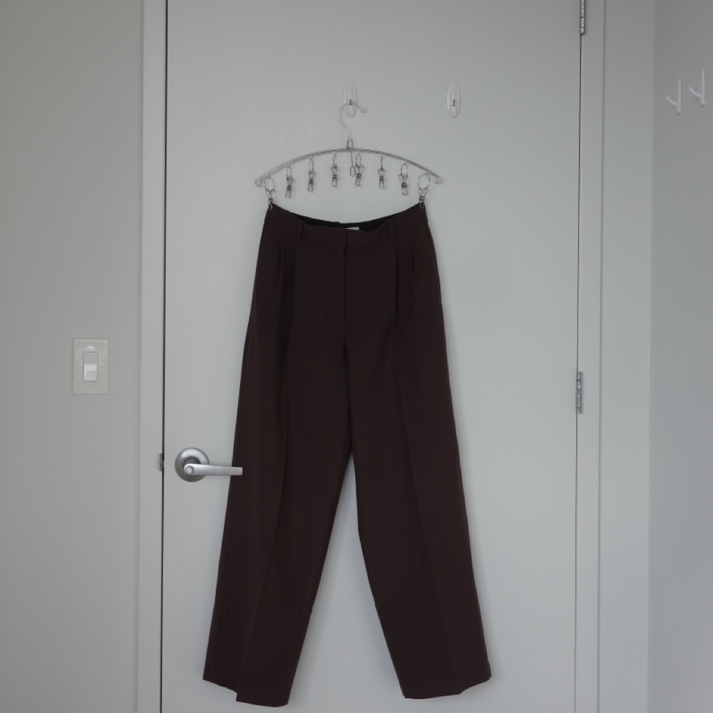 Aritzia Babaton Dark Brown/Chocolate Straight Leg Pants